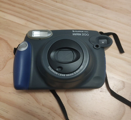 Fujifilm instax 200 - fujifilm,