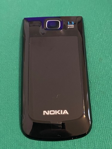 Nokia 2720 fold - cover, front