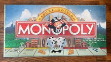Monopoly Deluxe Edition (Parker Brothers Real Estate Trading Game) usato 2-3x