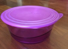 CIOTOLA TUPPERWARE FUXIA CON COPERCHIO CAP. 2 LT. MAI USATA