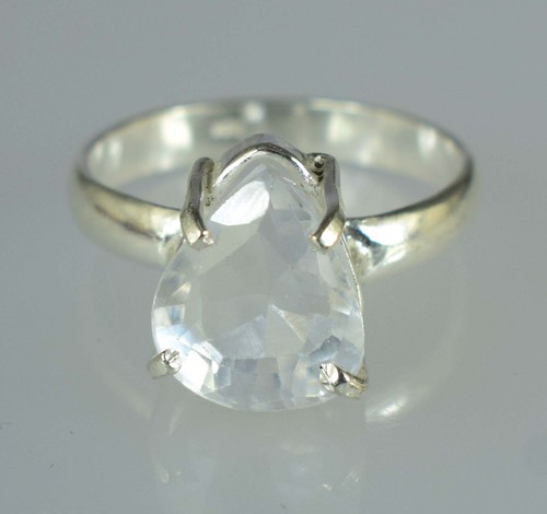 Anello con pietre preziose