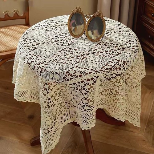 Tovaglia vintage all'uncinetto