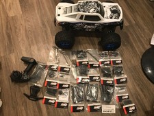 Losi LST 3-XLE 4x4 1/8th Scale