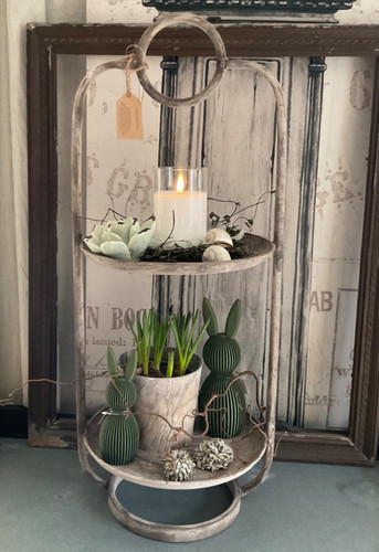 Etagere shabby chic con piatti - etagere,