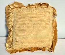 CUSCINO VINTAGE INTERAMENTE FATTO A MANO CON UNCINETTO