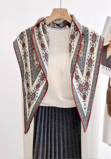 Sciarpa bandana 70% cashmere