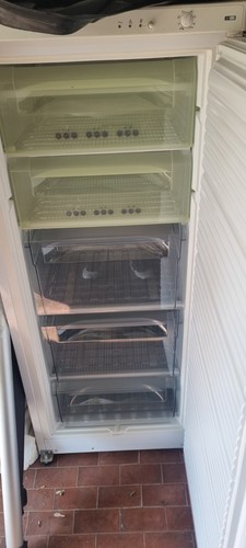 Indesit ui6 f1t 228l - w1,