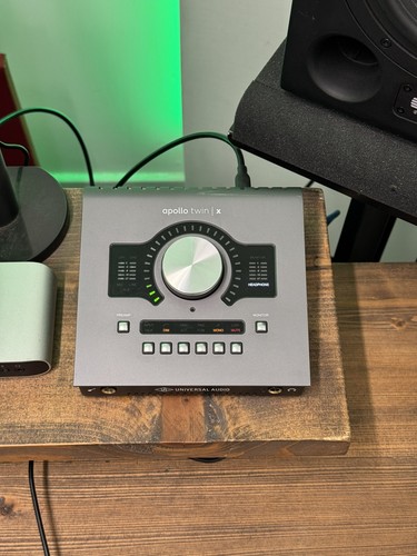 Universal audio apollo twin - apollo,