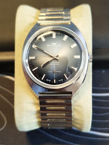 Vecchio orologio britscar - orologio,