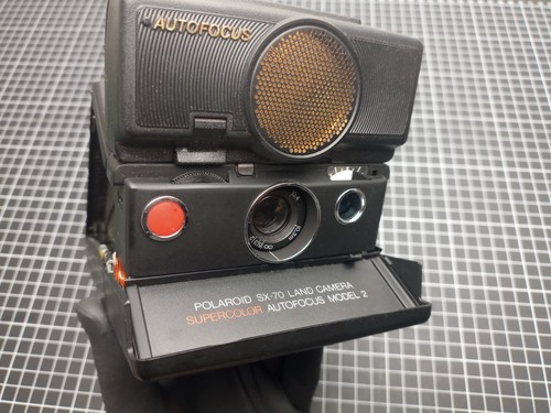 Polaroid land camera - sx-70,