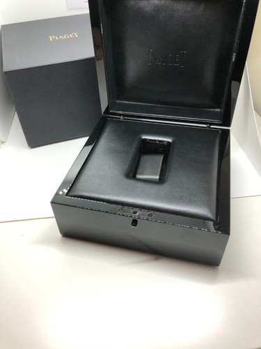 Piaget men watch - piaget, box