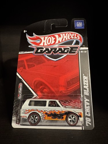 2011 hot wheels garage 70 - hot, '70