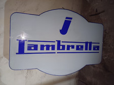 Insegna luminosa LAMBRETTA