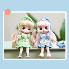 Bambola per ragazza snodata