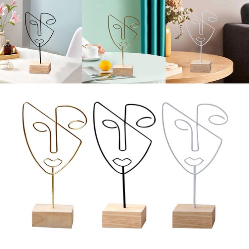 Sculture astratte faccia in - faccia,