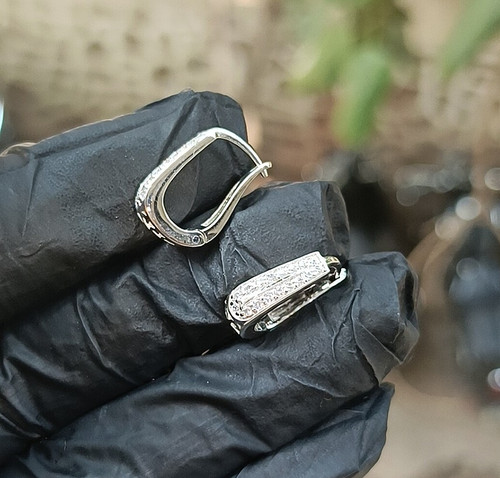 Orecchini cerchio huggie - cerchio,
