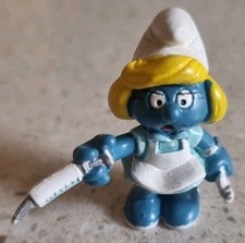 PUFFO PUFFI PEYO PUFFETTA INFERMIERA GERMANY 1981 + PUNTO VERDE SOTTO PIEDE SIN.