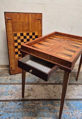 Tavolino gioco intarsiato - da,