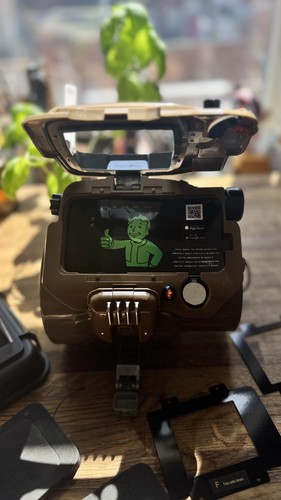 Bethesda fallout pip boy - bethesda, pip-boy