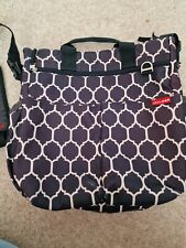 Borsa fasciatoio SKIP HOP Duo Signature e tappetino grigio chiusura zip Chevron 10 tasche