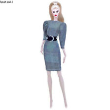 Abito grigio fatto a mano per