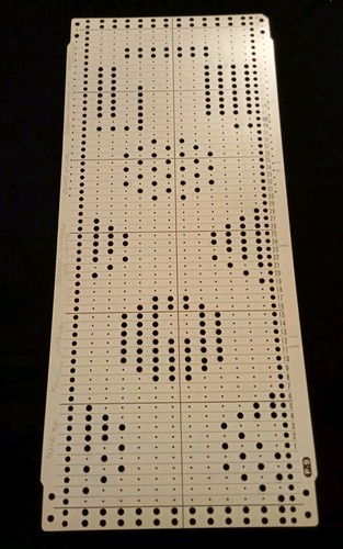 Una carta perforata mano per - perforata,