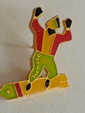 pin's pins badge   sport surf