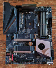 Scheda madre Gigabyte X570