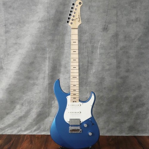 Yamaha pacifica standard - standard, plus