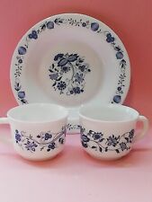 ARCOPAL FRANCE MYOSOTIS VERONICA PIATTO CIOTOLE TAZZE FIORI BLU VINTAGE 