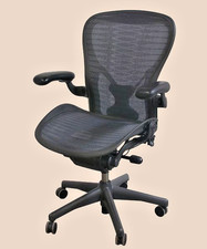NUOVO LOW $ Herman Miller Aeron B completamente regolabile postura vestibilità maglia smoking nera
