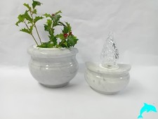 VASO E  LAMPADA A MEZZA LUNA IN MARMO BIANCO PER LOCULI LAPIDI CIMITERO