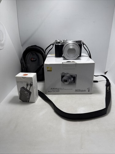 Nikon mirrorless doppio - nikon, j5