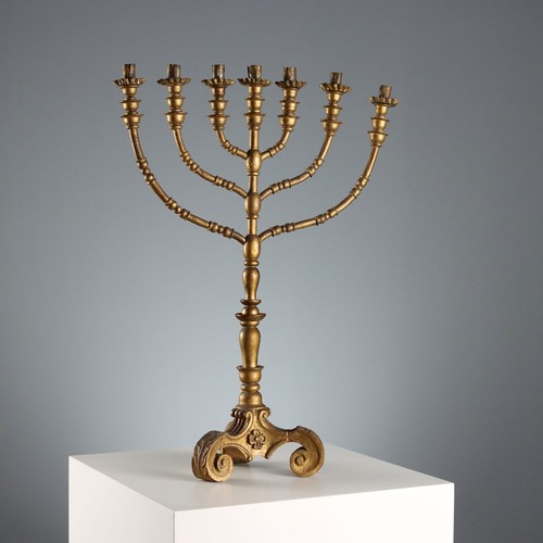 Menorah נו ה - menorah, מְנוֹרָה