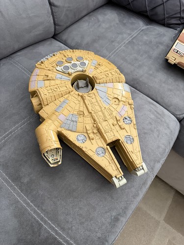 Millenium falcon star wars - millenium,
