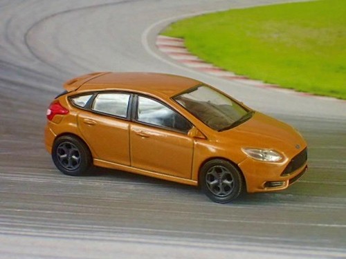 Ford focus turbo hot - ford, 2.0l