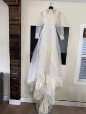 Abito da sposa smerlato manica