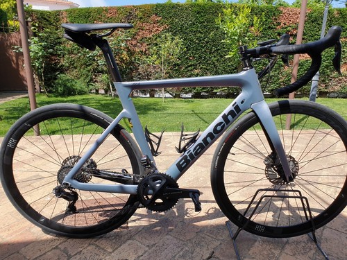Bicicletta corsa in - bicicletta,