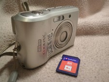 FOTOCAMERA DIGITALE NIKON COOLPIX L18 3XZOOM 8MP OTTIME CONDIZIONI