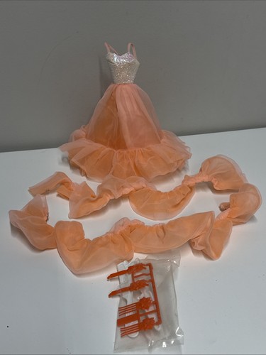 Vintage 1984 peaches cream - peaches,