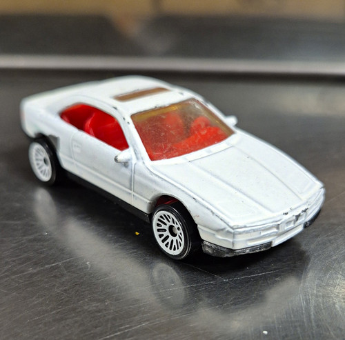 Hot wheels bmw 850i - wheels, auto