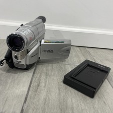 Videocamera VHS compatta JVC