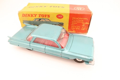 Dinky toys 147 cadillac - toys,