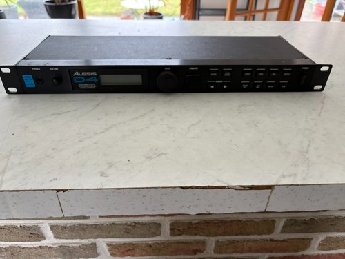 Alesis d4 - ,