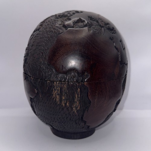 Mappamondo legno intagliato - in,