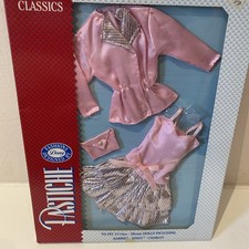 Vestiti Pastiche Outfit -