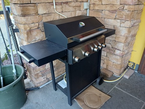 Barbeque gas - barbeque, a