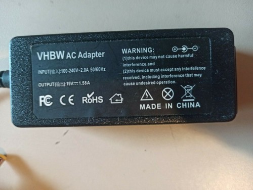 Alimentatore vhbw 19v 58a - alimentatore,