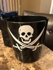 Nuovo flipper Pirati dei Caraibi portabicchieri bevande mod