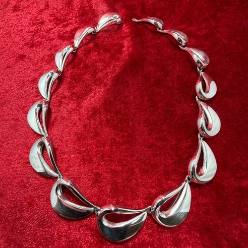 Eccellente collana girocollo